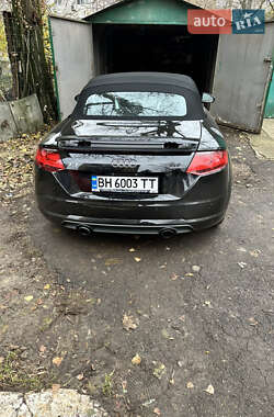 Родстер Audi TT 2015 в 