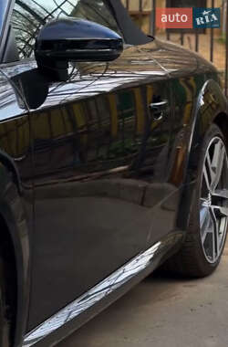 Родстер Audi TT 2015 в 