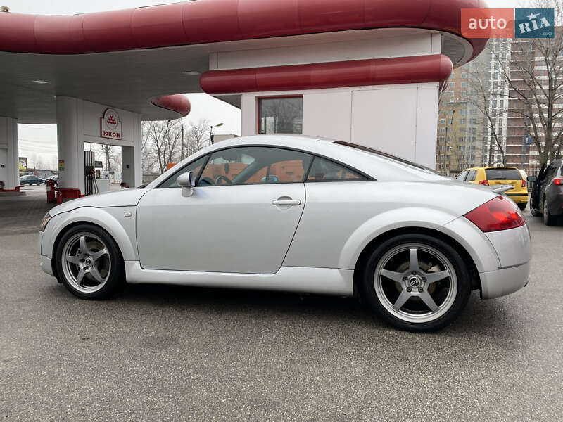 Купе Audi TT 2001 в Днепре