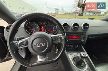 Купе Audi TT 2008 в 