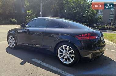Купе Audi TT 2011 в 
