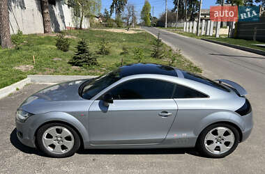 Купе Audi TT 2008 в 