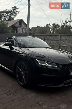 Родстер Audi TT 2015 в 