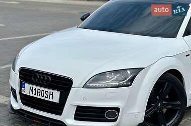 Купе Audi TT 2011 в 