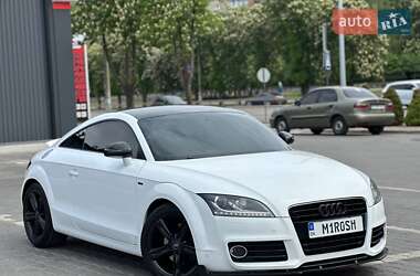 Купе Audi TT 2011 в 