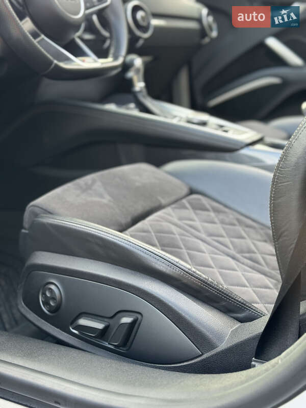 Родстер Audi TT 2018 в Киеве