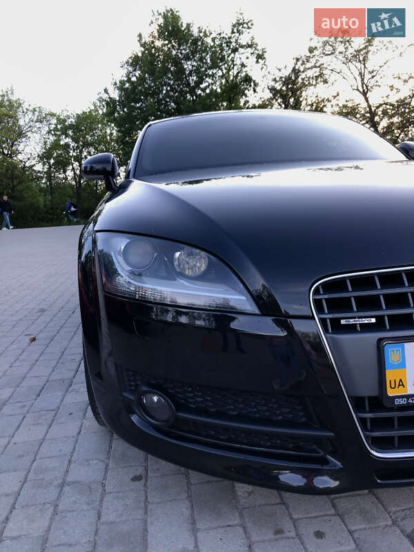 Купе Audi TT 2010 в Дніпрі