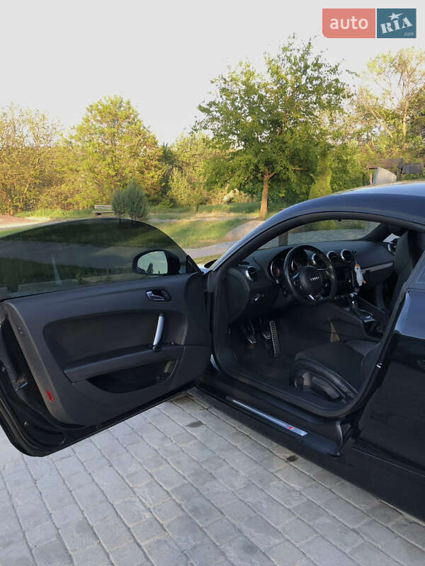 Купе Audi TT 2010 в Дніпрі