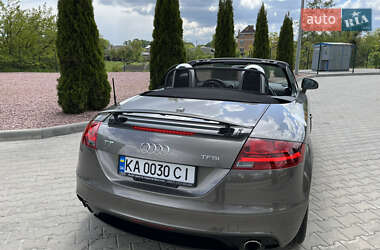 Родстер Audi TT 2010 в 
