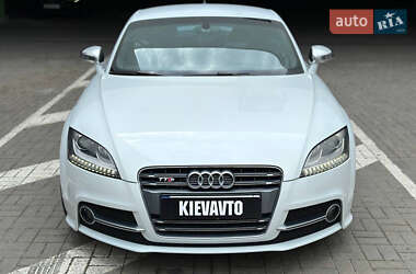 Купе Audi TT 2012 в 