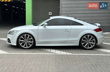 Купе Audi TT 2012 в 