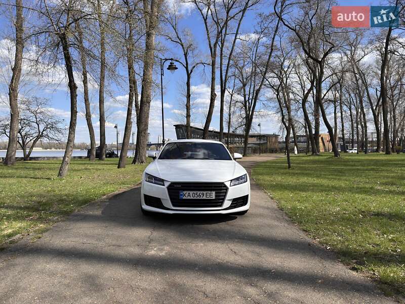 Купе Audi TT 2015 в Киеве