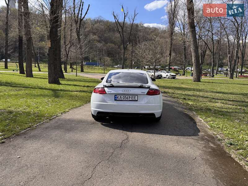 Купе Audi TT 2015 в Киеве