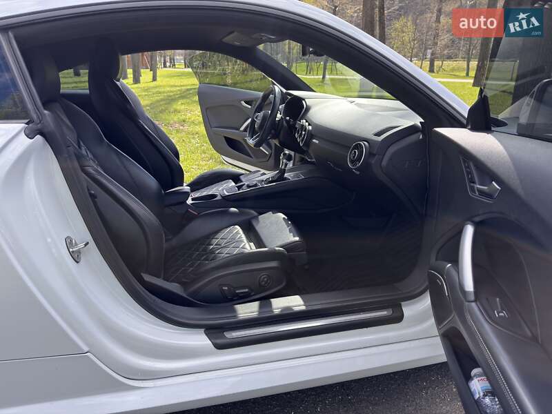 Купе Audi TT 2015 в Киеве