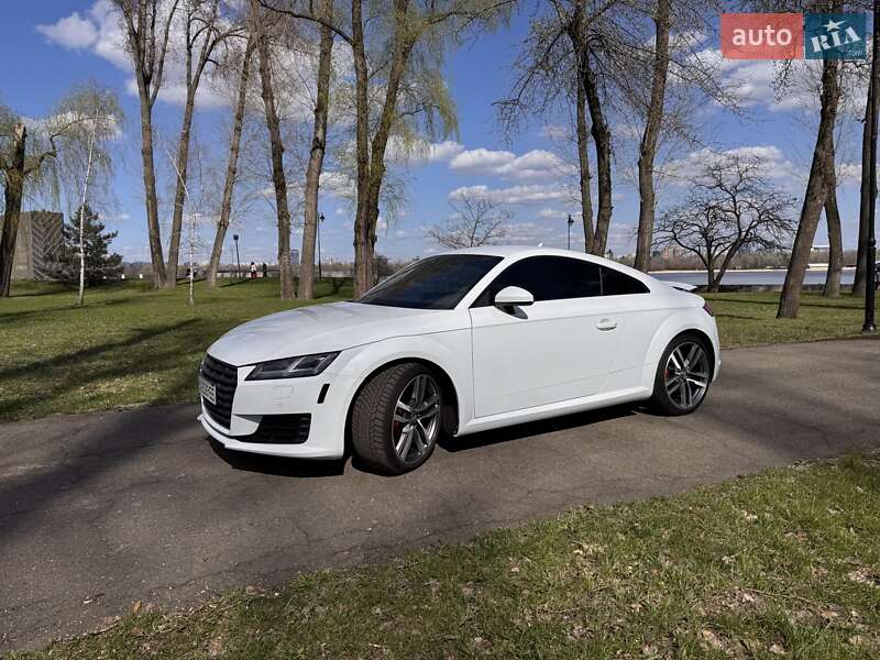 Купе Audi TT 2015 в Киеве