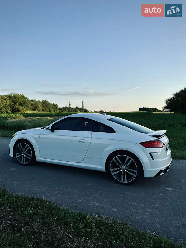 Купе Audi TT 2016 в Лубнах