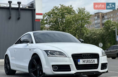 Купе Audi TT 2011 в 