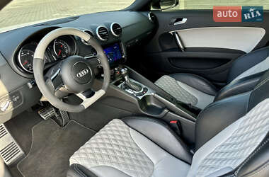Купе Audi TT 2011 в 
