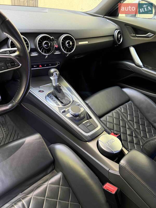 Купе Audi TT 2015 в Днепре
