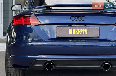 Купе Audi TT 2015 в 