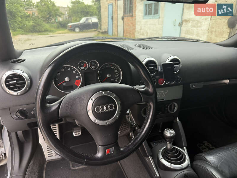 Купе Audi TT 1998 в Лохвице