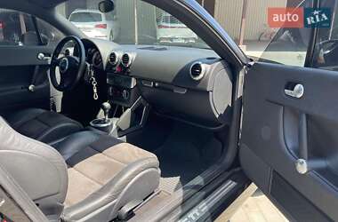 Купе Audi TT 2004 в 