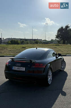 Купе Audi TT 2008 в 