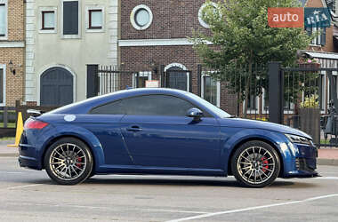 Купе Audi TT 2015 в 