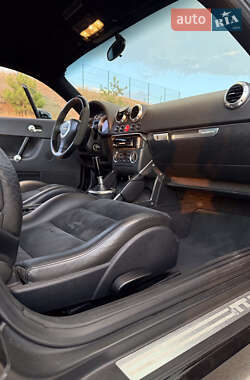 Купе Audi TT 2001 в 