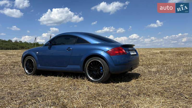 Купе Audi TT 2000 в Петропавловке
