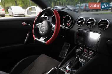Купе Audi TT 2011 в 
