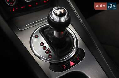 Купе Audi TT 2011 в 