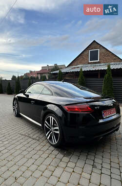 Купе Audi TT 2015 в 
