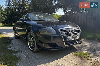 Купе Audi TT 2001 в 