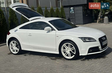 Купе Audi TT 2012 в 