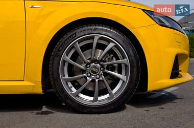 Купе Audi TT 2016 в 