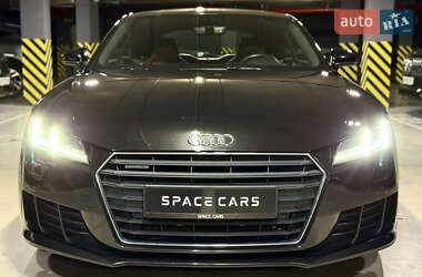 Купе Audi TT 2016 в 