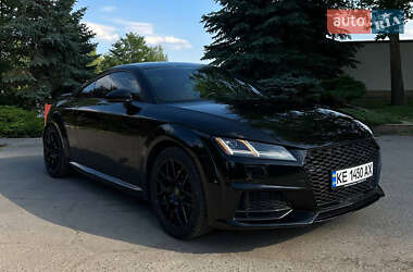 Купе Audi TT 2015 в 