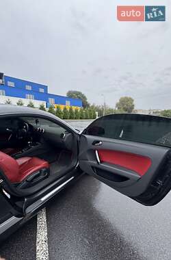 Купе Audi TT 2011 в 