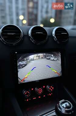 Купе Audi TT 2011 в 