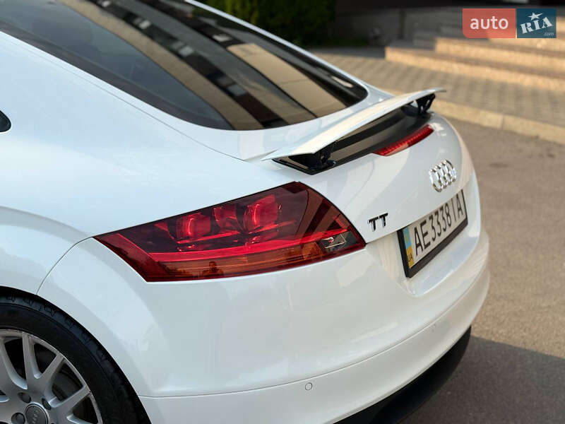 Купе Audi TT 2011 в Днепре