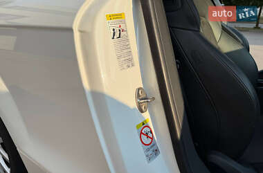 Купе Audi TT 2011 в 