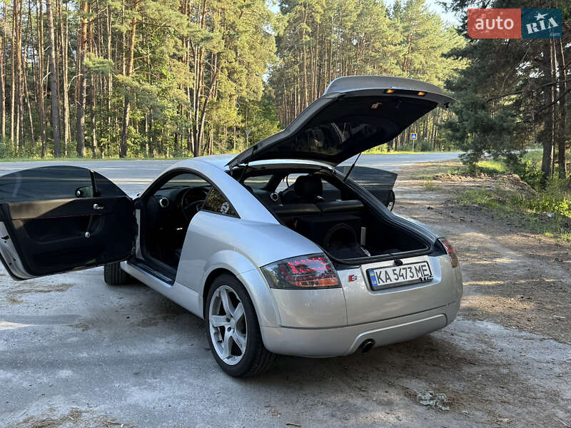 Купе Audi TT 1999 в Києві фото 12 Купе Audi TT 1999 в Києві