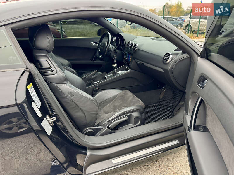Купе Audi TT 2006 в Києві фото 18 Купе Audi TT 2006 в Києві