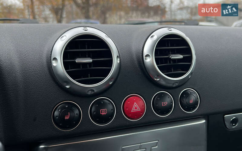 Купе Audi TT 2001 в Львові фото 10 Купе Audi TT 2001 в Львові