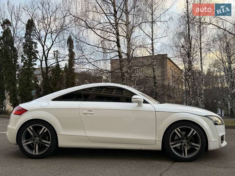 Купе Audi TT 2011 в Киеве фото 3 Купе Audi TT 2011 в Киеве