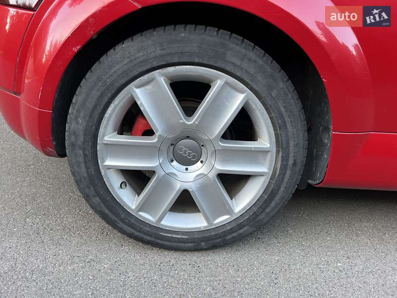 Родстер Audi TT 2003 в Ворзеле