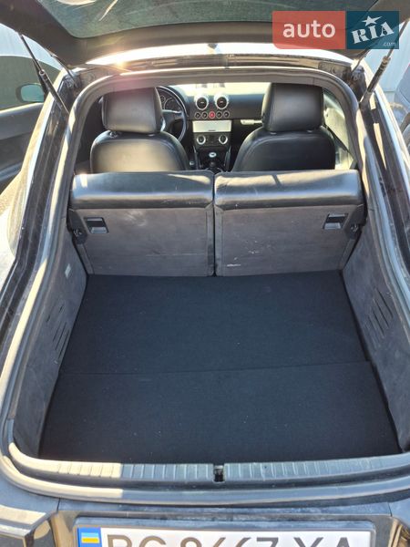 Купе Audi TT 2000 в Львові