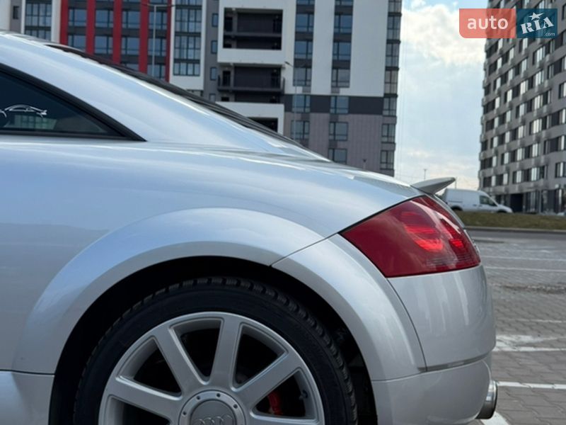 Купе Audi TT 1999 в Києві фото 10 Купе Audi TT 1999 в Києві