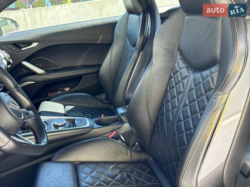 Купе Audi TT 2015 в Днепре